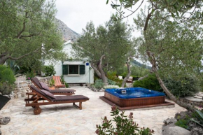 Holiday house Jano in Makarska, jacuzzi